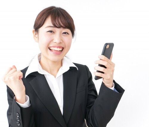 笑顔の女性